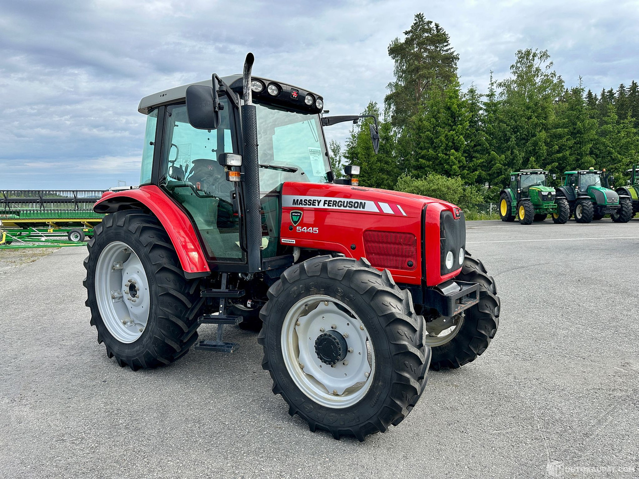 Massey Ferguson 5445, 2006, 4.4 l, 1 350 h, Lempäälä - Machine agricole: photos 2 Massey Ferguson 5445, 2006, 4.4 l, 1 350 h, Lempäälä - Machine agricole: photos 2