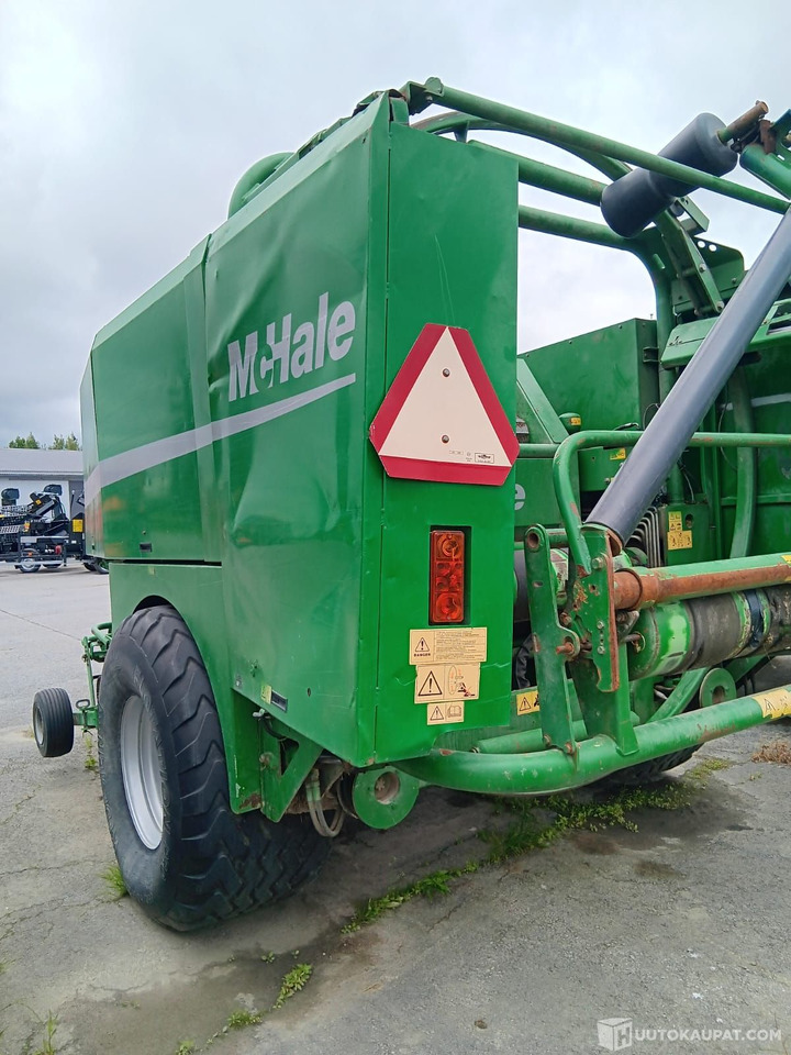 McHale Fusion 1 pyöröpaalain vm 2006, Seinäjoki - Machine agricole: photos 4 McHale Fusion 1 pyöröpaalain vm 2006, Seinäjoki - Machine agricole: photos 4
