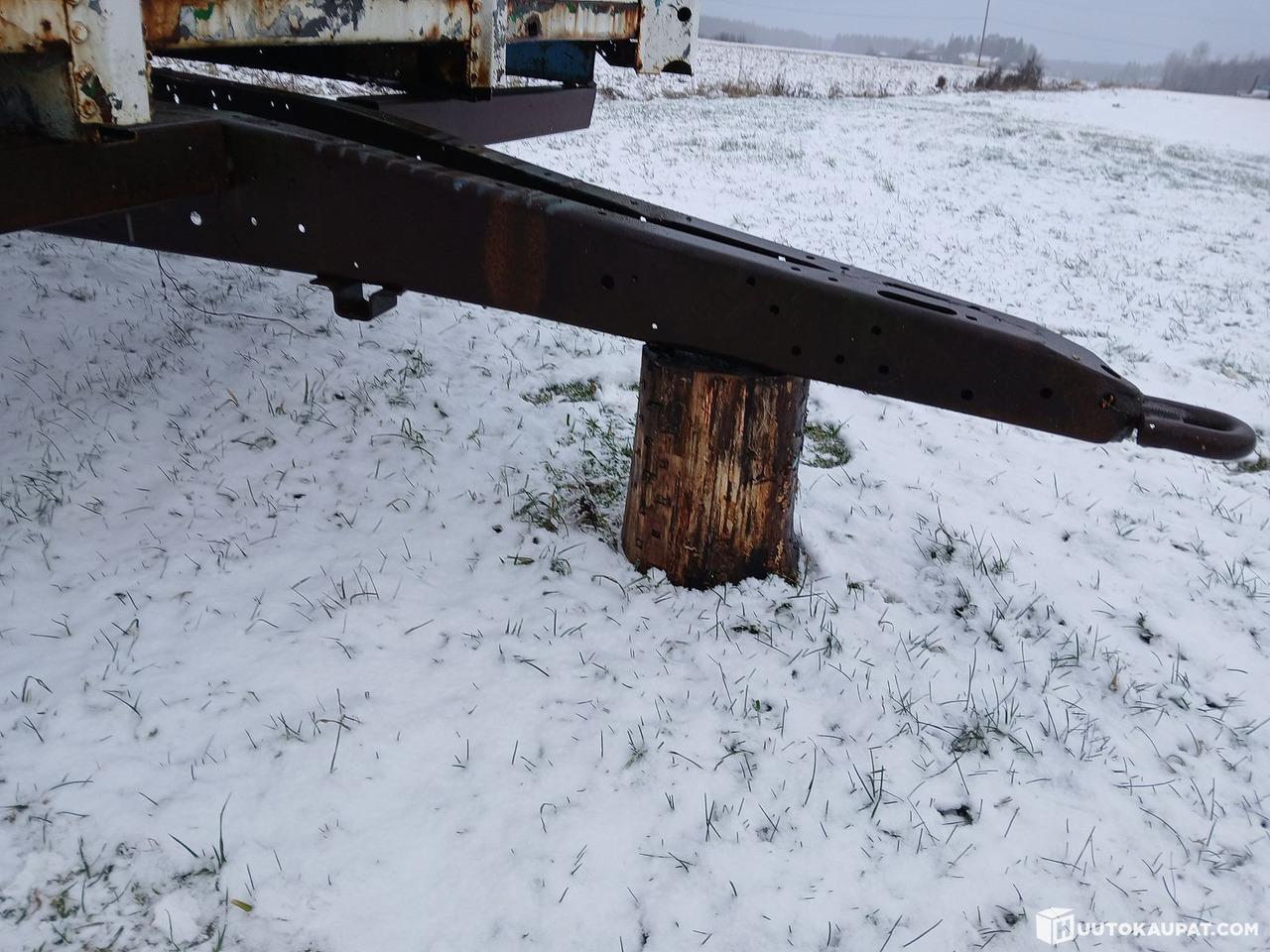 Tractor-pulled frame for a hay cart, log trailer, cabin base orconstruction., Salo - Remorque plateau: photos 5 Tractor-pulled frame for a hay cart, log trailer, cabin base orconstruction., Salo - Remorque plateau: photos 5