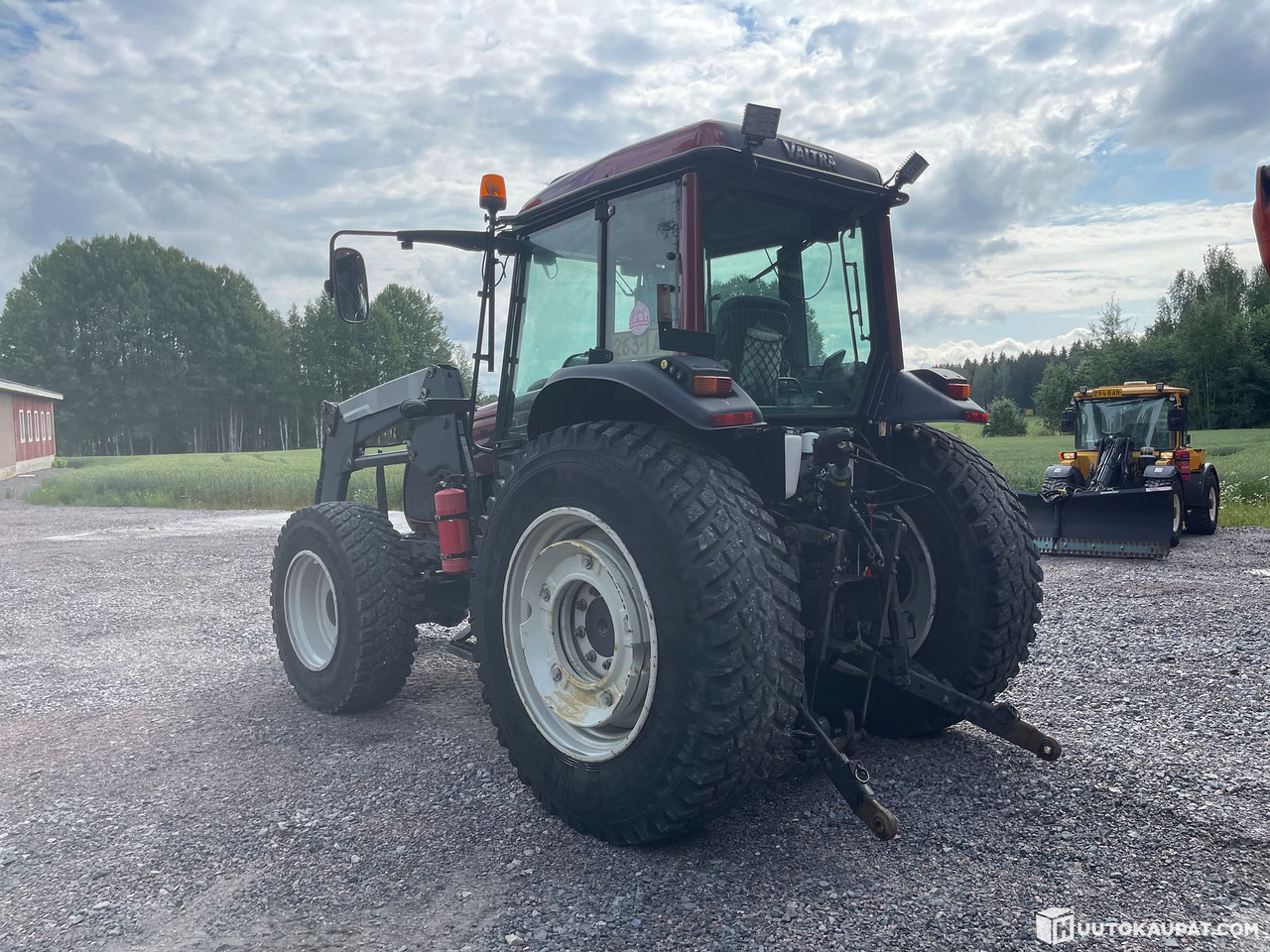 Valtra A93 Unlimited tractor with loader, 2016, Lohja - Tracteur agricole: photos 4 Valtra A93 Unlimited tractor with loader, 2016, Lohja - Tracteur agricole: photos 4