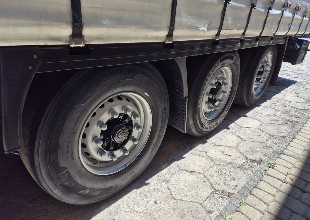 Krone BURTOWA BUDOWLANA VARIOS PÓŁMEGA 385/55 z Niemiec / ALUFELGI / stan bardzo dobry / PODNOSZONA OŚ I DACH / BPW firanka burto-firanka firana burtówka burto firanka - Semi-remorque rideaux coulissants: photos 4 Krone BURTOWA BUDOWLANA VARIOS PÓŁMEGA 385/55 z Niemiec / ALUFELGI / stan bardzo dobry / PODNOSZONA OŚ I DACH / BPW firanka burto-firanka firana burtówka burto firanka - Semi-remorque rideaux coulissants: photos 4