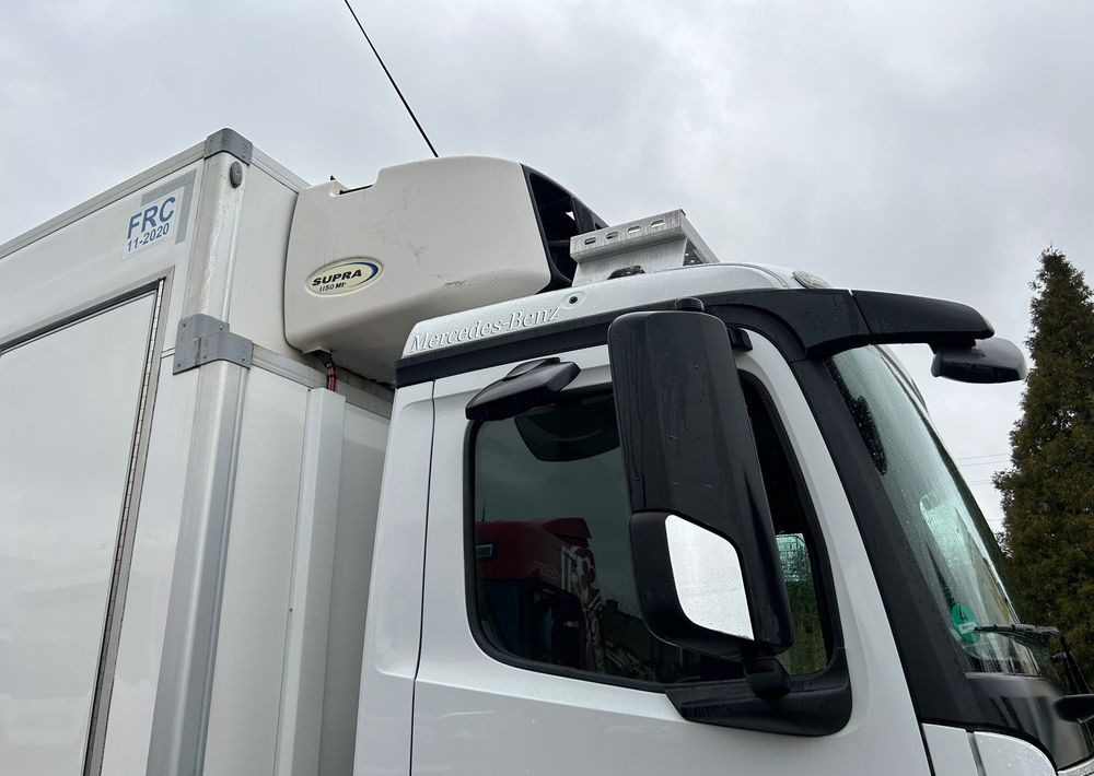 Mercedes-Benz Antos 1824 CARRIER SUPRA 1150 DRZWI + winda i drzwi boczne / 7.7m / z Holandii / KLIMA LEKKI / Axor man Tgm T1000-R THERMO King - Camion frigorifique: photos 2 Mercedes-Benz Antos 1824 CARRIER SUPRA 1150 DRZWI + winda i drzwi boczne / 7.7m / z Holandii / KLIMA LEKKI / Axor man Tgm T1000-R THERMO King - Camion frigorifique: photos 2
