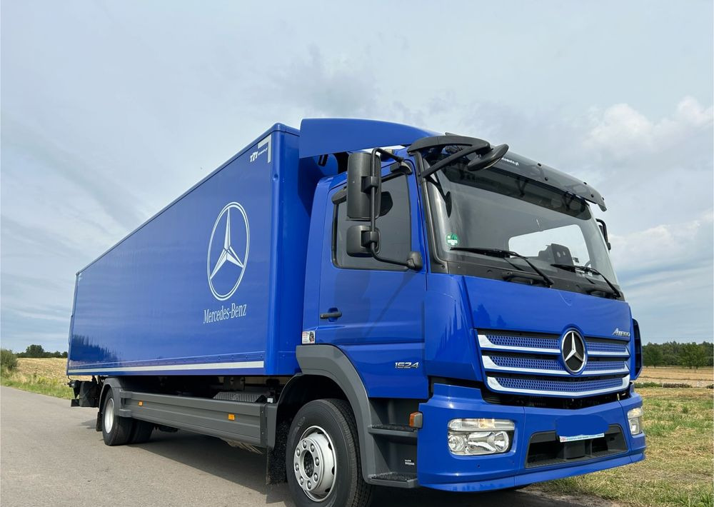 Mercedes-Benz Atego 1524 Z Niemiec 8.65m TOP 2018 Przód i tył na poduszkach 15t DMC / TOP STAN - Camion fourgon: photos 1 Mercedes-Benz Atego 1524 Z Niemiec 8.65m TOP 2018 Przód i tył na poduszkach 15t DMC / TOP STAN - Camion fourgon: photos 1