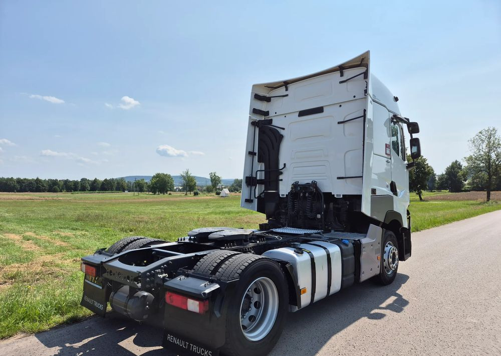 Renault HIGH GAMA T480 2019 SALON PL VIN: KD ! 13l STANDARD STANDARD / KLIMA POSTOJOWA / FULL OPCJA / T520 T440 / TOP STAN GAMA T - Tracteur routier: photos 5 Renault HIGH GAMA T480 2019 SALON PL VIN: KD ! 13l STANDARD STANDARD / KLIMA POSTOJOWA / FULL OPCJA / T520 T440 / TOP STAN GAMA T - Tracteur routier: photos 5