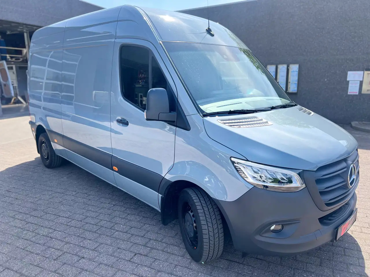 Mercedes-Benz Sprinter 315 L2H2 FWD (32.500€ex) MBUX|CARPLAY|LED - Fourgon utilitaire, Utilitaire double cabine: photos 2 Mercedes-Benz Sprinter 315 L2H2 FWD (32.500€ex) MBUX|CARPLAY|LED - Fourgon utilitaire, Utilitaire double cabine: photos 2