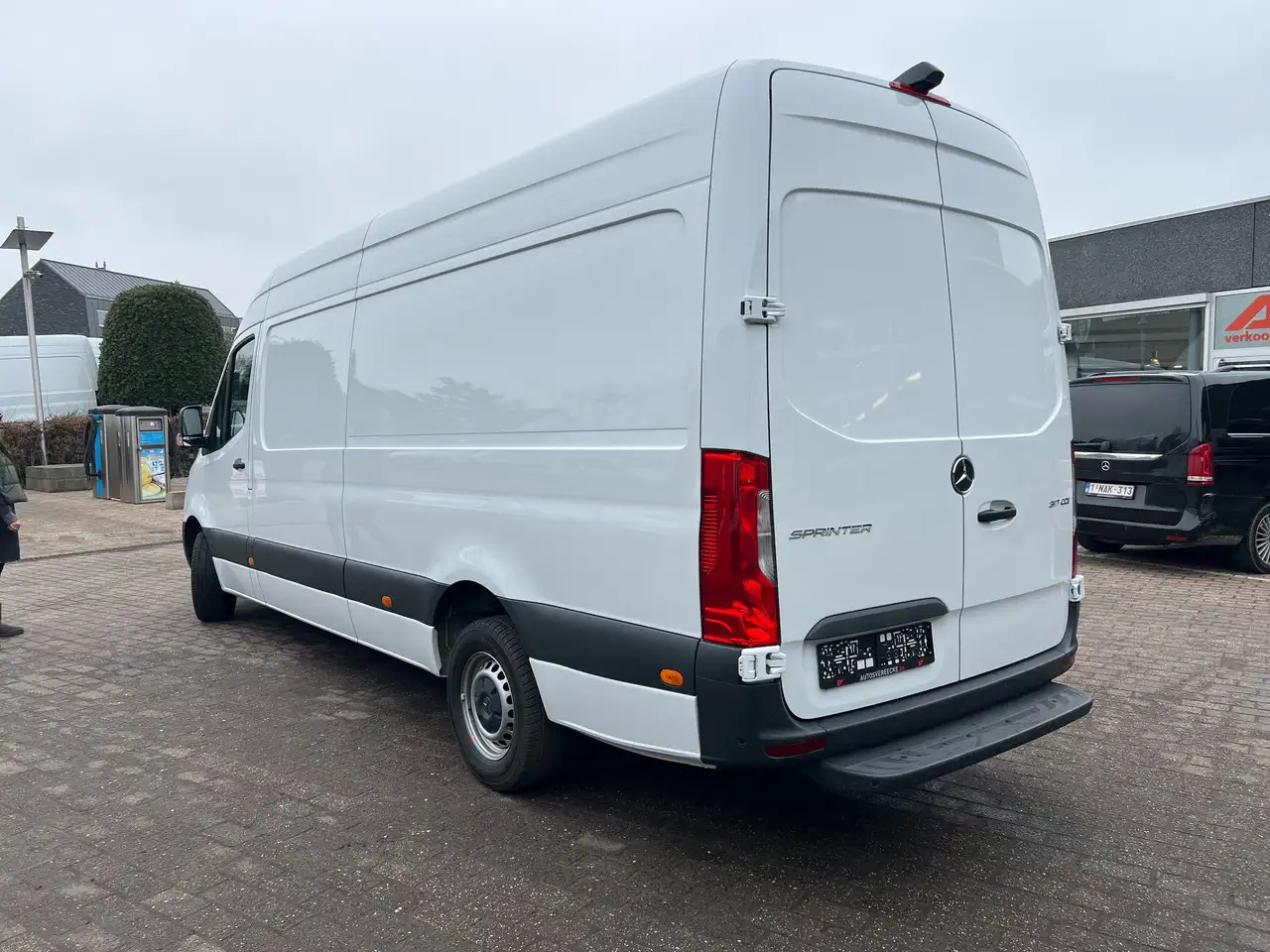 Mercedes-Benz Sprinter 317 L3H2 (37.250ex) 9G-TRONIC CAMERA PTS MBUX - Fourgon utilitaire: photos 5 Mercedes-Benz Sprinter 317 L3H2 (37.250ex) 9G-TRONIC CAMERA PTS MBUX - Fourgon utilitaire: photos 5