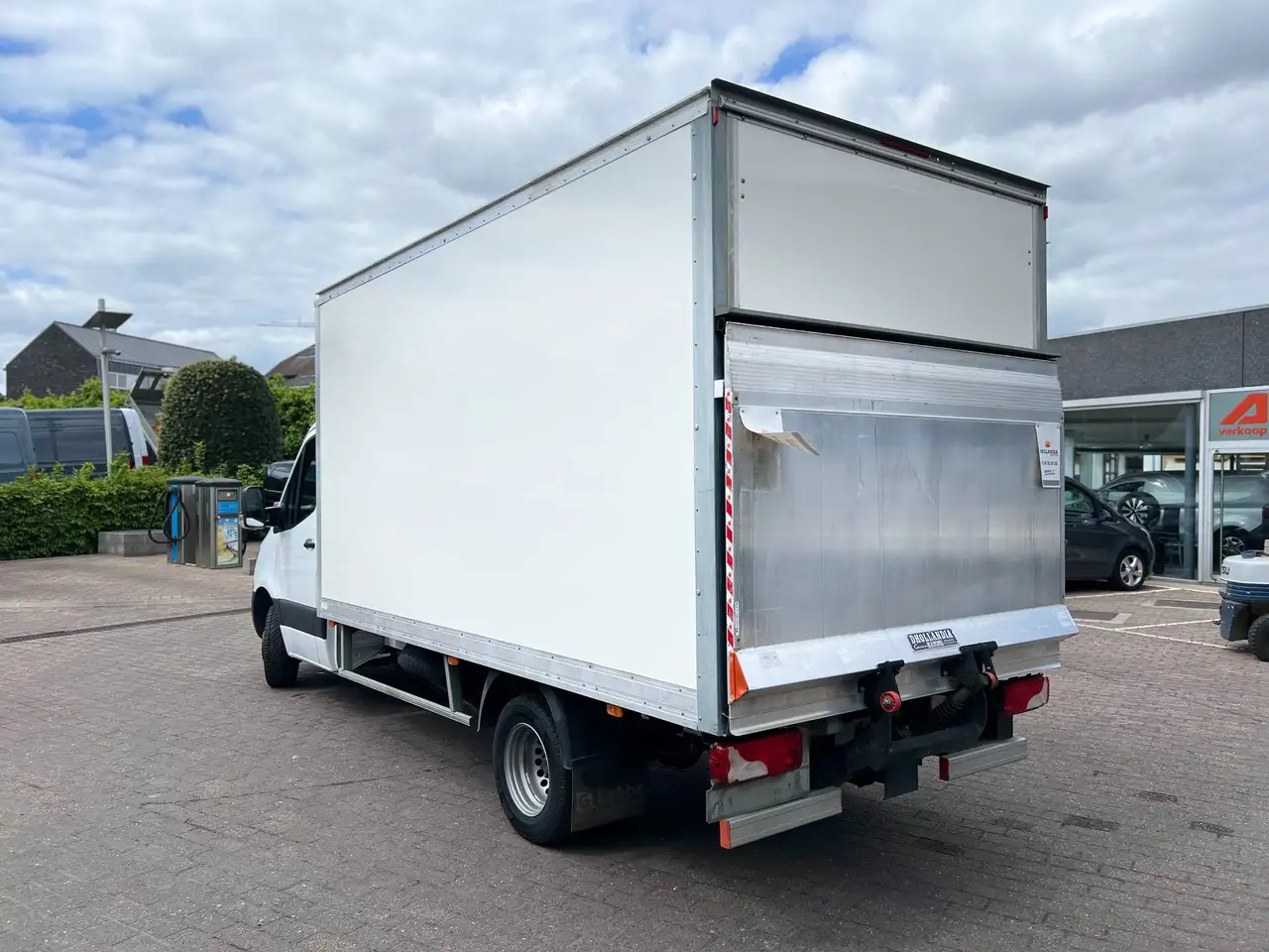 Mercedes-Benz Sprinter 515 KAST+LIFT + SPOILER (36.000ex) 2.300M - Fourgon grand volume: photos 5 Mercedes-Benz Sprinter 515 KAST+LIFT + SPOILER (36.000ex) 2.300M - Fourgon grand volume: photos 5