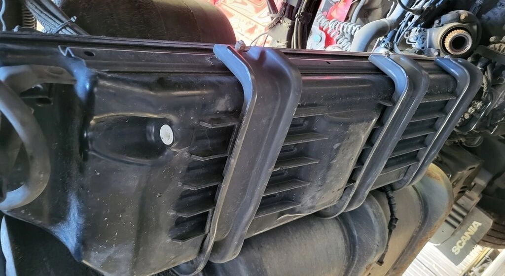 Scania R Euro6 2173147 2140807 Scania R Euro6 2173147 2140807 truck - AdBlue réservoir pour Camion: photos 4 Scania R Euro6 2173147 2140807 Scania R Euro6 2173147 2140807 truck - AdBlue réservoir pour Camion: photos 4