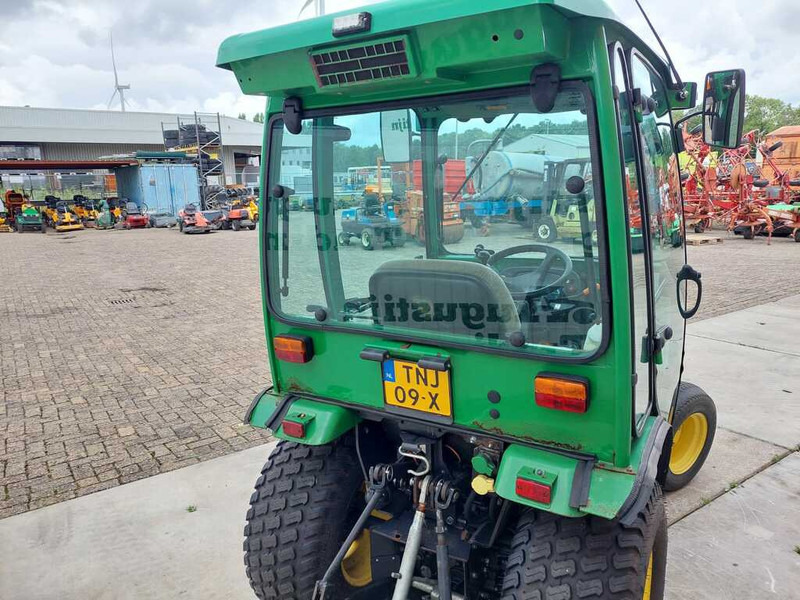 John Deere 2320 - Micro tracteur: photos 5 John Deere 2320 - Micro tracteur: photos 5