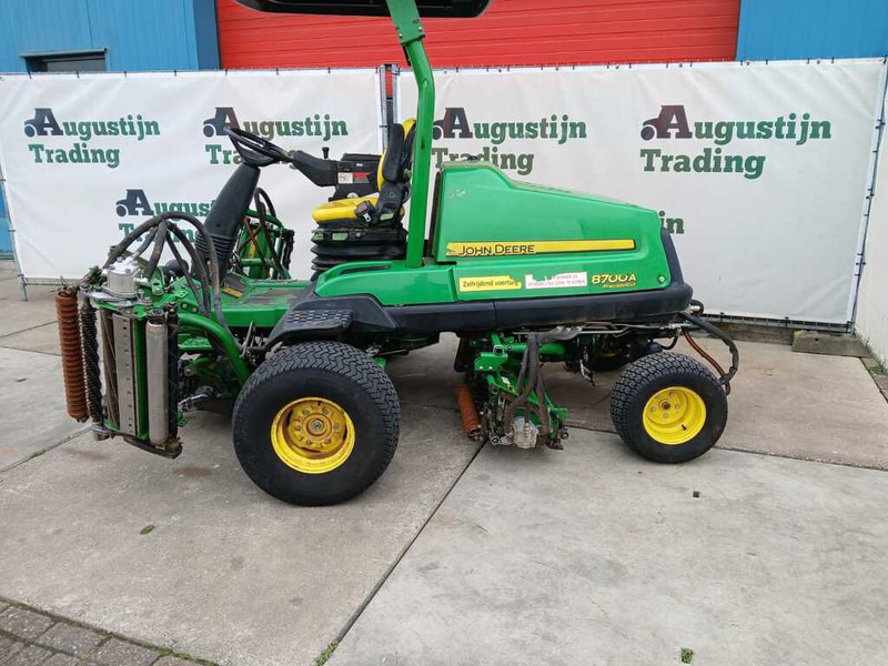 John Deere 8700 A - Motofaucheuse: photos 4 John Deere 8700 A - Motofaucheuse: photos 4
