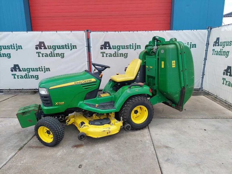 John Deere X 748 diesel - Motofaucheuse: photos 1 John Deere X 748 diesel - Motofaucheuse: photos 1