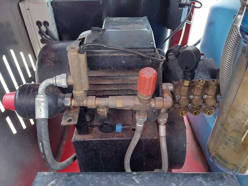 Meclean Serie C - Nettoyeur haute pression: photos 3 Meclean Serie C - Nettoyeur haute pression: photos 3