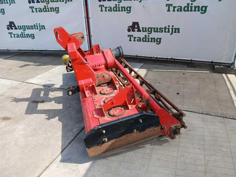 Peecon 250 - Herse rotative: photos 2 Peecon 250 - Herse rotative: photos 2