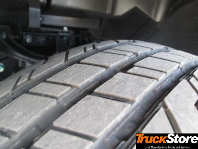 Fourgon grand volume FUSO Canter 3C15: photos 5
