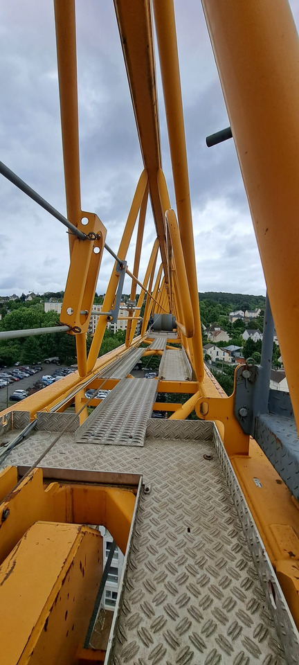 Liebherr 250EC-B12 Litronic - Grue à tour: photos 2 Liebherr 250EC-B12 Litronic - Grue à tour: photos 2