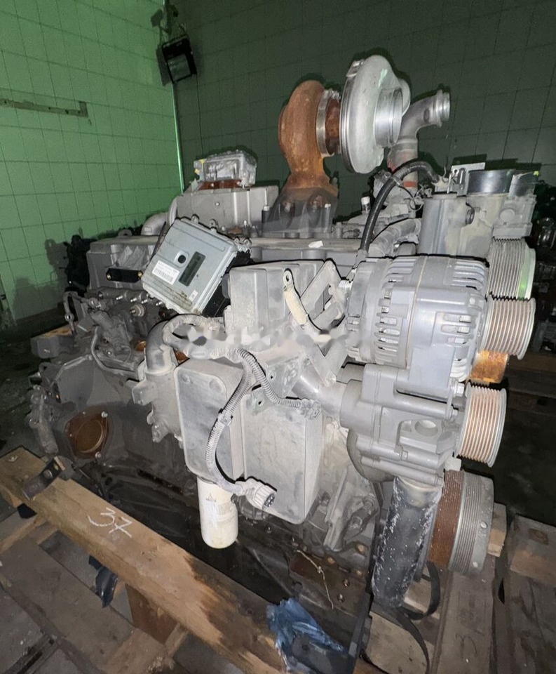 Deutz TTCD 7.8 L6 - Moteur pour Pelle: photos 4 Deutz TTCD 7.8 L6 - Moteur pour Pelle: photos 4