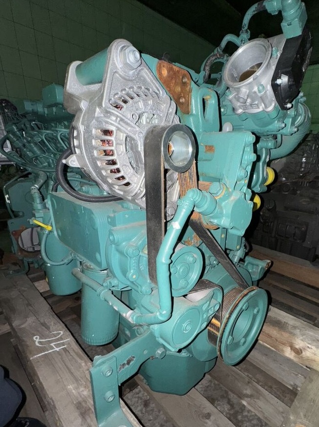 Volvo-ABG D6J Volvo D6J - Moteur pour Pelle: photos 4 Volvo-ABG D6J Volvo D6J - Moteur pour Pelle: photos 4