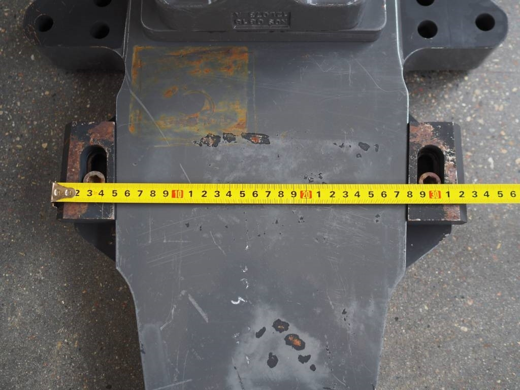 Claas Xerion - bumper hitch K80 - Autre matériel: photos 3 Claas Xerion - bumper hitch K80 - Autre matériel: photos 3