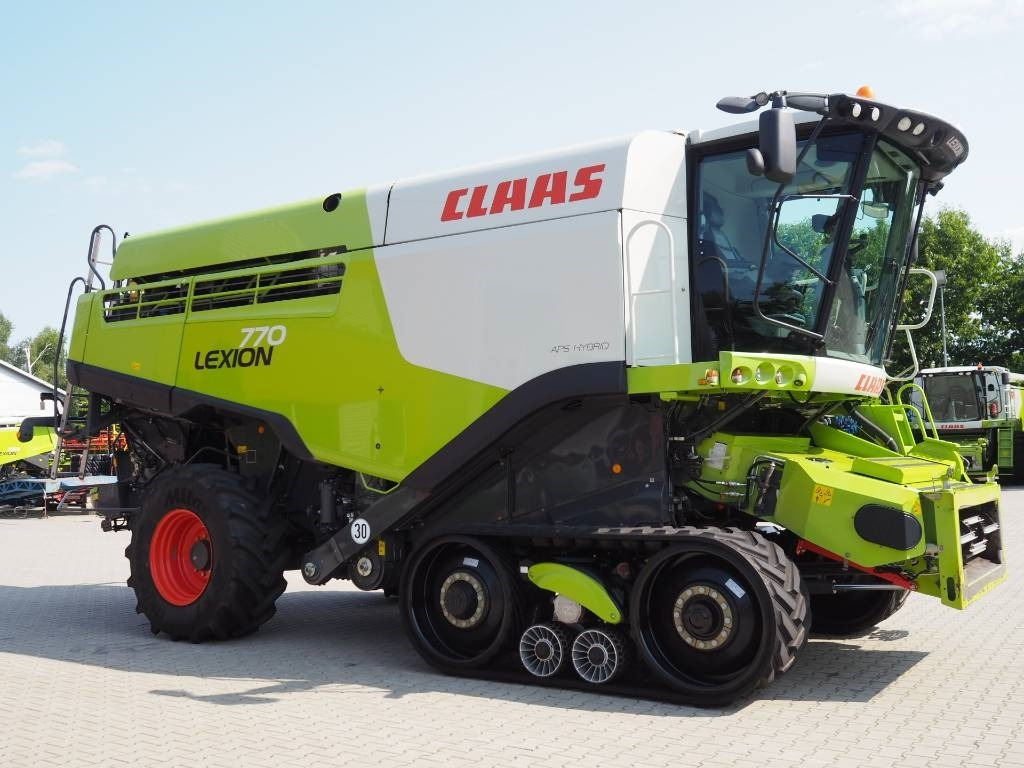 Claas Lexion 770TT + V1050 - Moissonneuse-batteuse: photos 4 Claas Lexion 770TT + V1050 - Moissonneuse-batteuse: photos 4