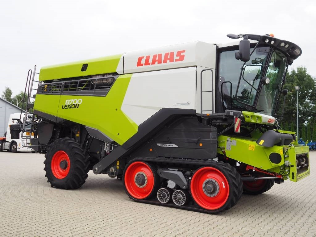 Claas Lexion 8700TT + V1080 - Moissonneuse-batteuse: photos 4 Claas Lexion 8700TT + V1080 - Moissonneuse-batteuse: photos 4