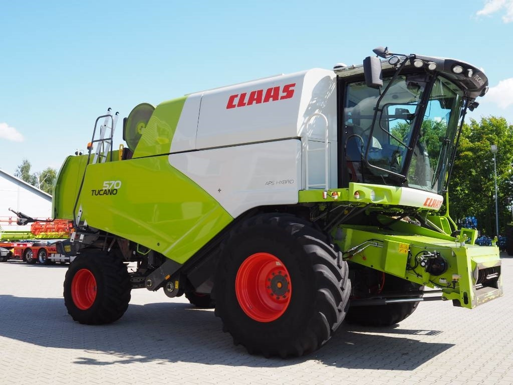 Claas Tucano 570 GPS + V770 - Moissonneuse-batteuse: photos 4 Claas Tucano 570 GPS + V770 - Moissonneuse-batteuse: photos 4