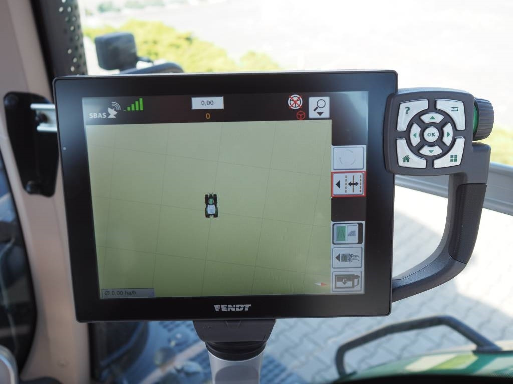 Tracteur agricole Fendt 828 Vario S4 ProfiPlus, GPS: photos 9