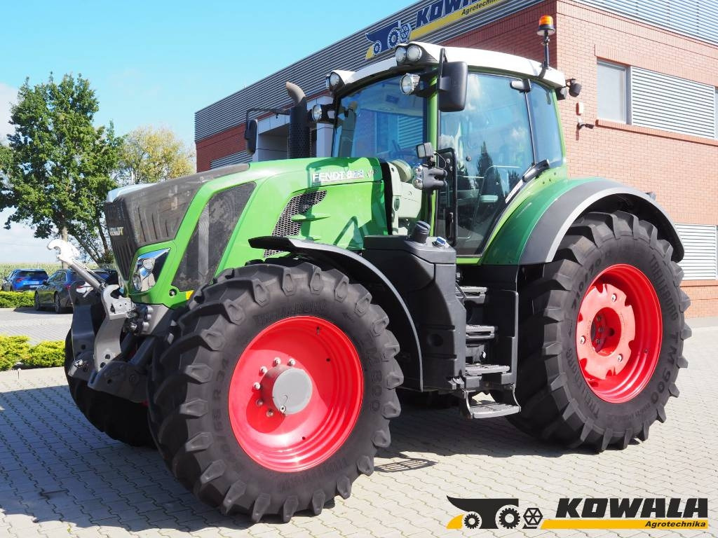 Fendt 828 Vario S4 ProfiPlus, GPS - Tracteur agricole: photos 1 Fendt 828 Vario S4 ProfiPlus, GPS - Tracteur agricole: photos 1