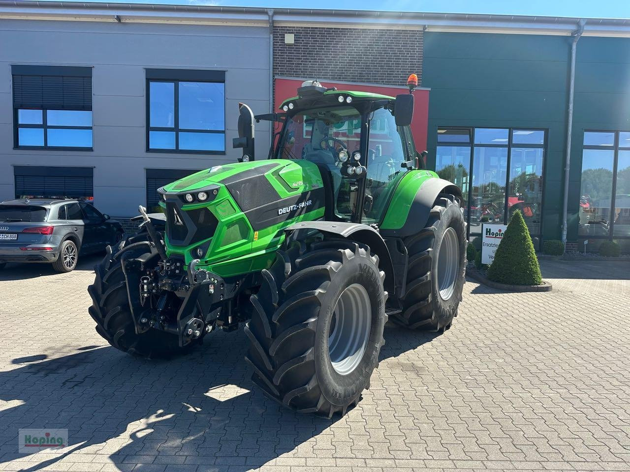 Deutz-Fahr 6215 TTV - Tracteur agricole: photos 1 Deutz-Fahr 6215 TTV - Tracteur agricole: photos 1