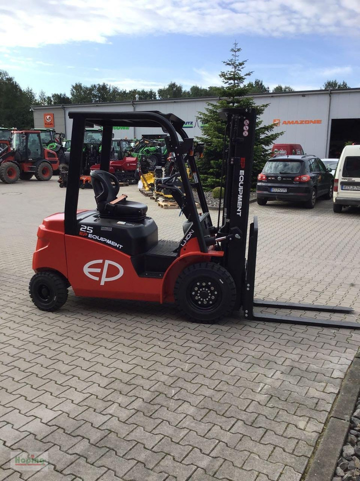 EP Equipment EFL253 - Chariot élévateur électrique: photos 5 EP Equipment EFL253 - Chariot élévateur électrique: photos 5