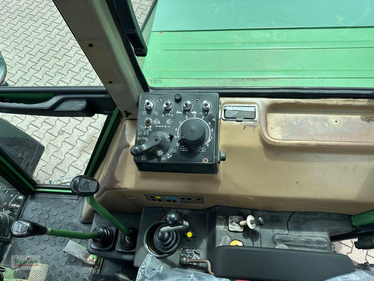 Tracteur agricole Fendt Favorit 614 LSA Turbomatik: photos 16