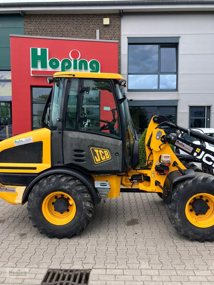 JCB 407 - Chargeuse sur pneus: photos 1 JCB 407 - Chargeuse sur pneus: photos 1