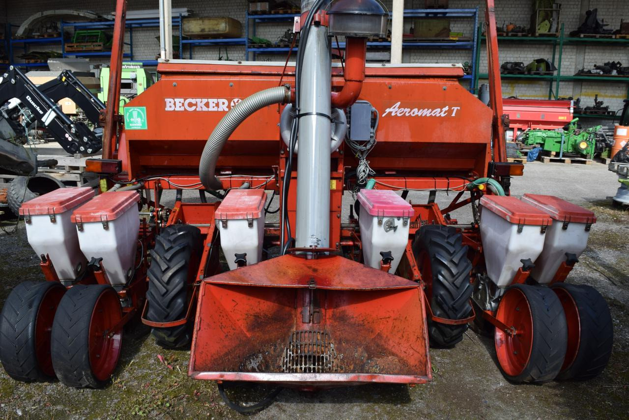 Becker Aeromat T6Z - Semoir monograine: photos 3 Becker Aeromat T6Z - Semoir monograine: photos 3