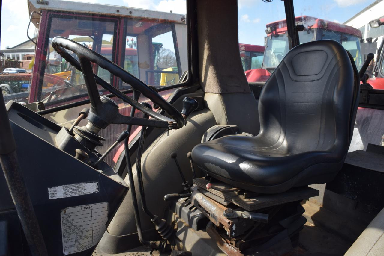 Tracteur agricole Case-IH 844 XL: photos 6