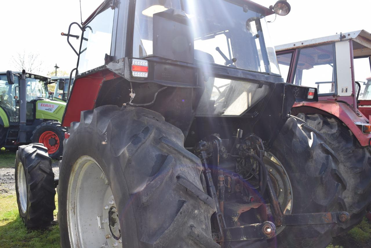 Case-IH 844 XLN - Tracteur agricole: photos 3 Case-IH 844 XLN - Tracteur agricole: photos 3