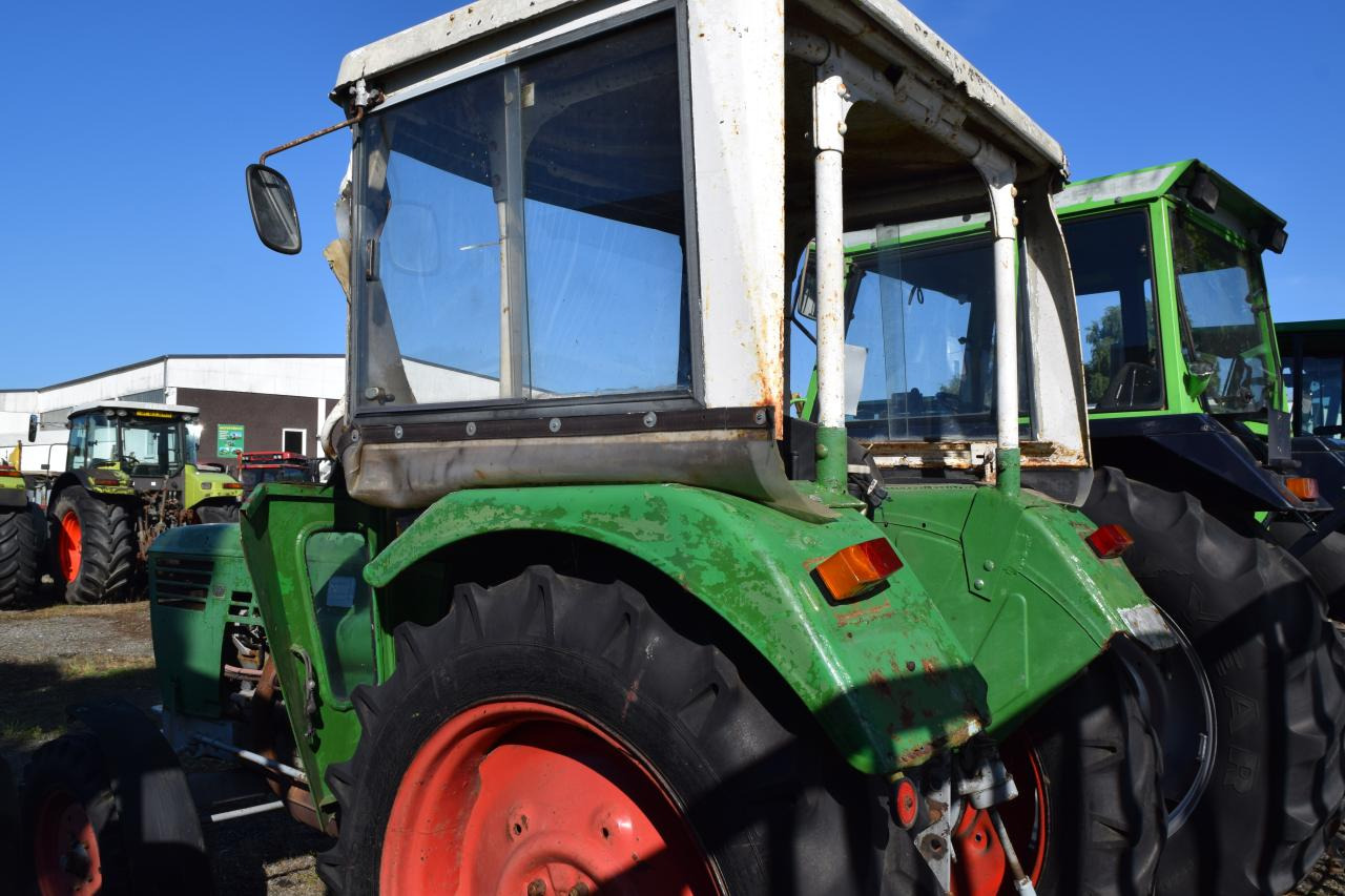 Deutz-Fahr D4006 - Tracteur agricole: photos 3 Deutz-Fahr D4006 - Tracteur agricole: photos 3