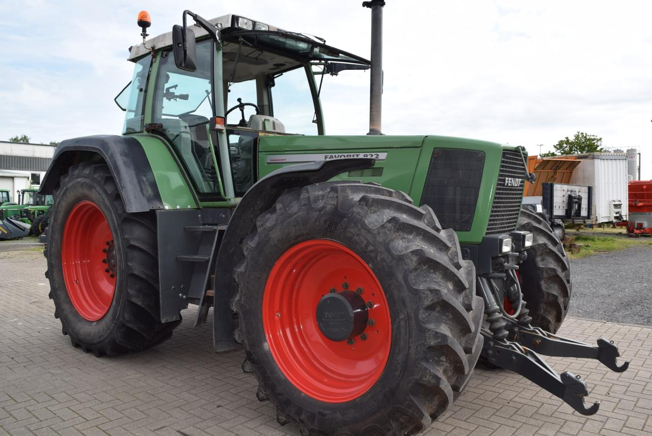 Fendt Favorit 822 - Tracteur agricole: photos 4 Fendt Favorit 822 - Tracteur agricole: photos 4