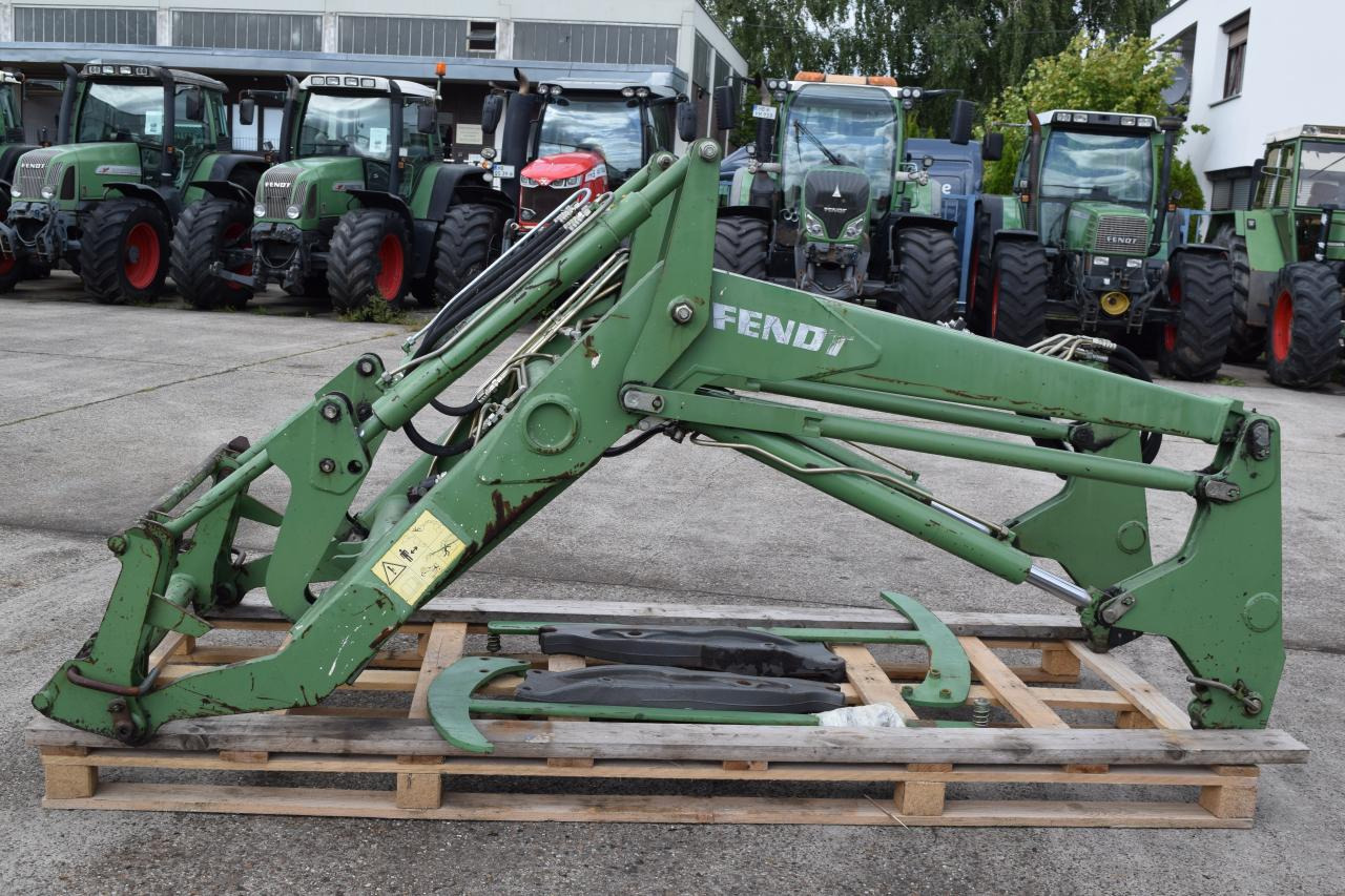Fendt Frontlader für Serie 400 - Chargeur frontal pour tracteur: photos 2 Fendt Frontlader für Serie 400 - Chargeur frontal pour tracteur: photos 2