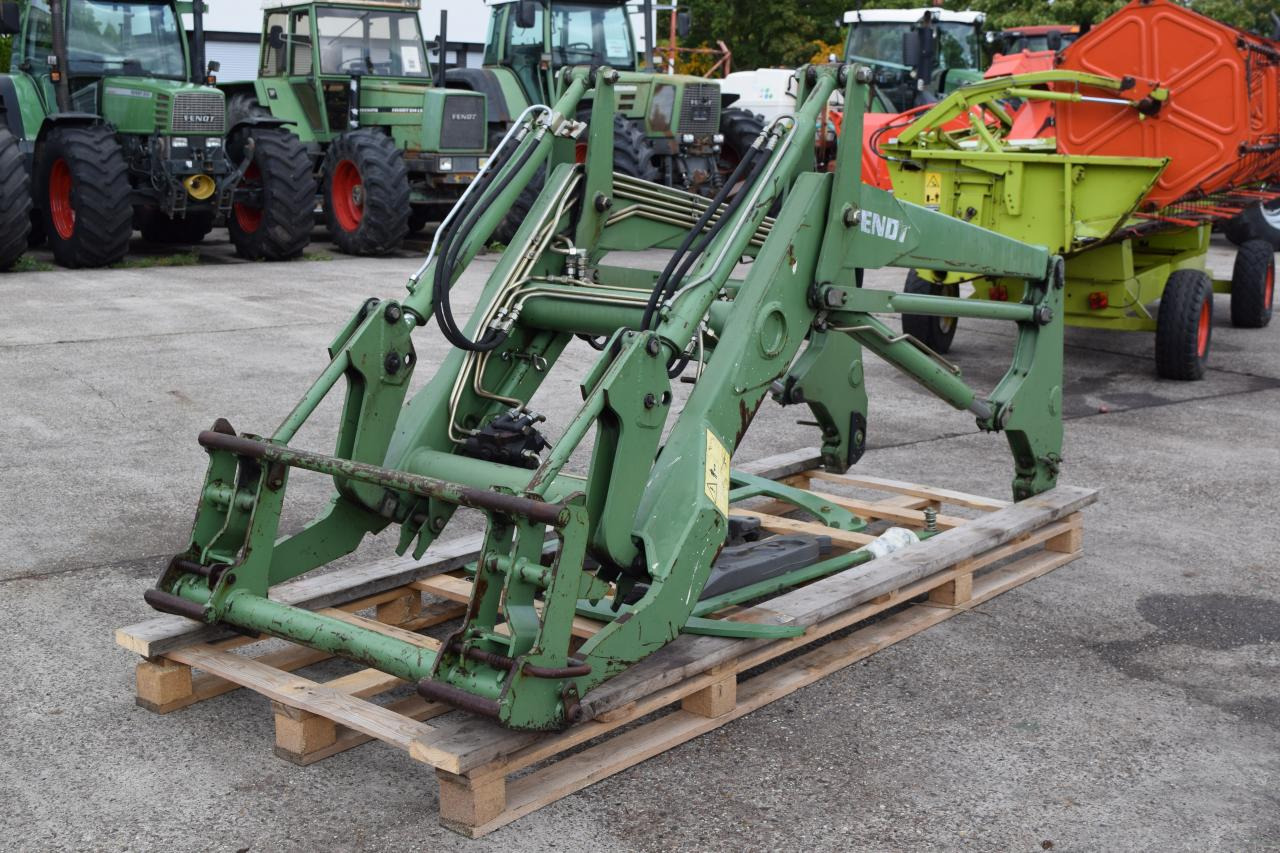 Fendt Frontlader für Serie 400 - Chargeur frontal pour tracteur: photos 1 Fendt Frontlader für Serie 400 - Chargeur frontal pour tracteur: photos 1