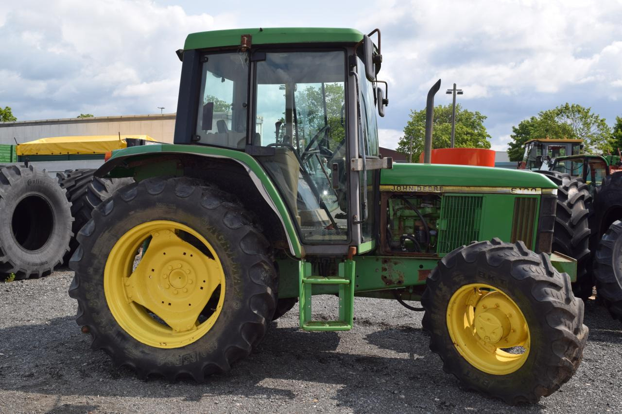 John Deere 6100 - Tracteur agricole: photos 1 John Deere 6100 - Tracteur agricole: photos 1