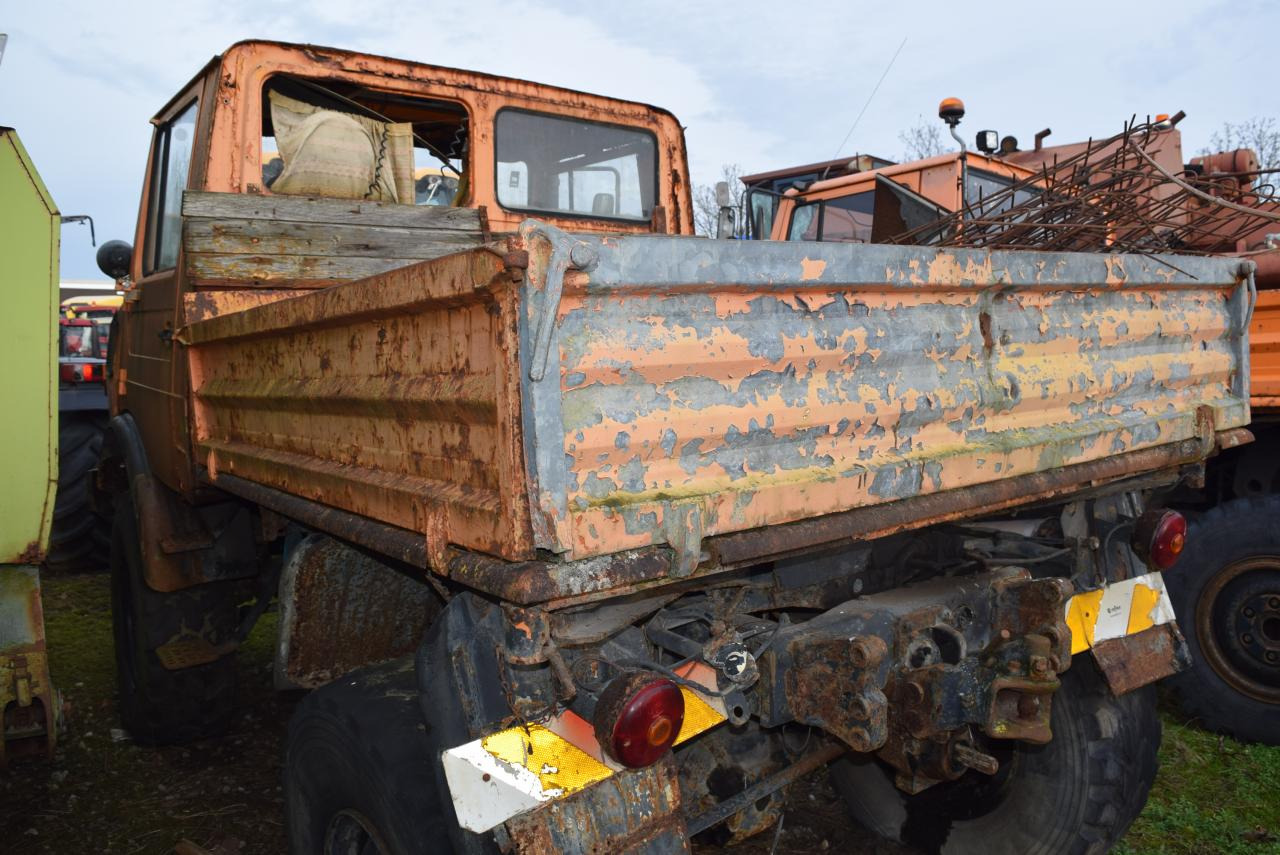 Mercedes-Benz Unimog U1200 - Tracteur agricole: photos 4 Mercedes-Benz Unimog U1200 - Tracteur agricole: photos 4