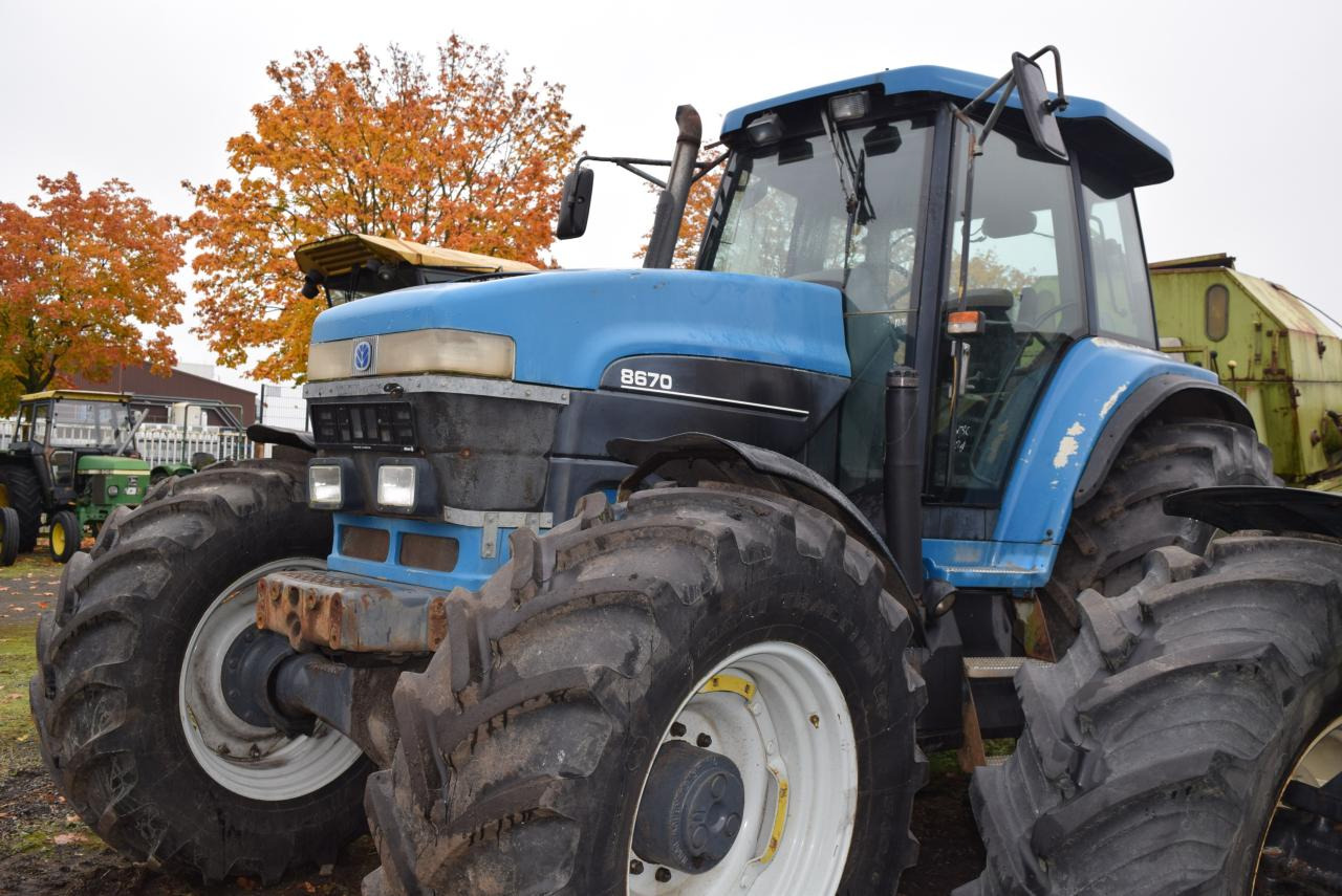 New Holland 8670 TA - Tracteur agricole: photos 1 New Holland 8670 TA - Tracteur agricole: photos 1