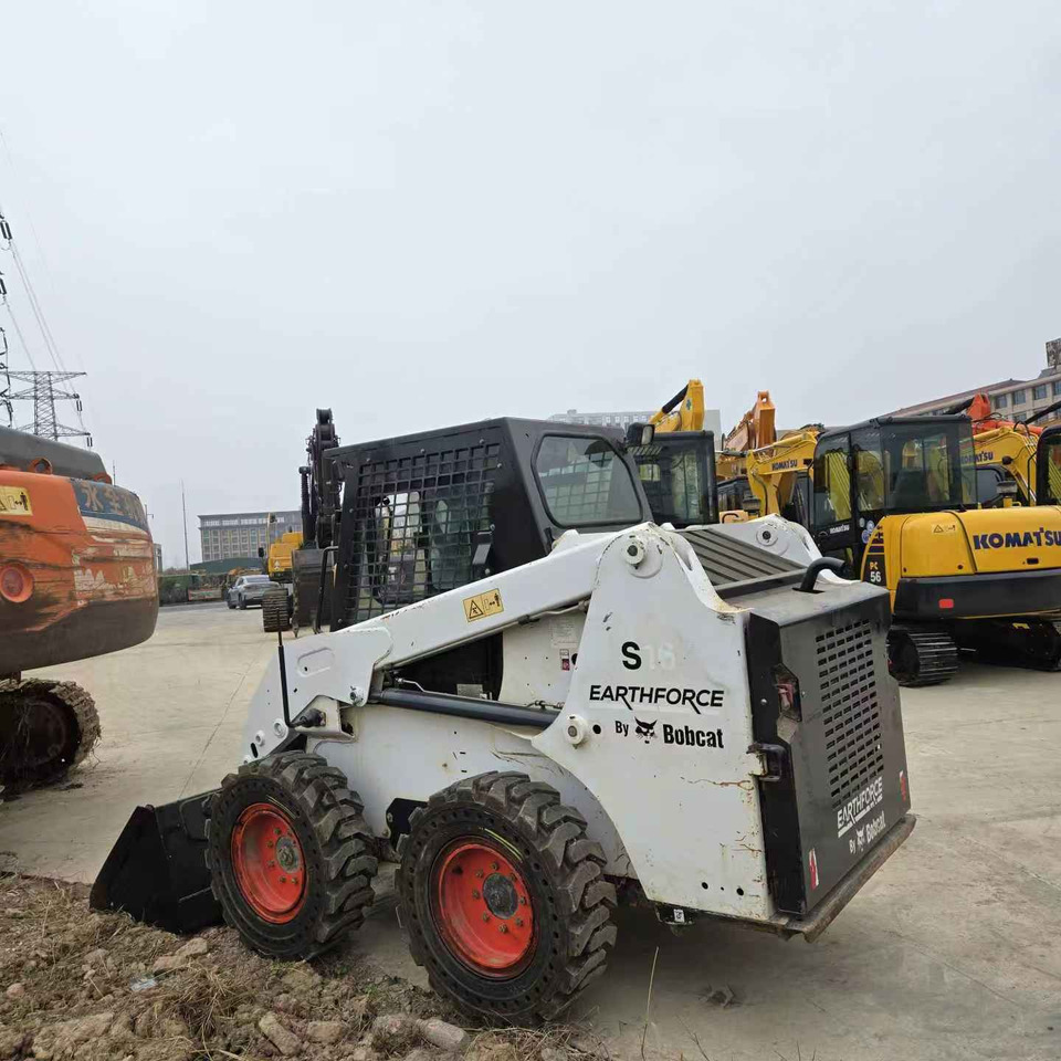 BOBCAT S16 - Mini chargeuse: photos 1 BOBCAT S16 - Mini chargeuse: photos 1