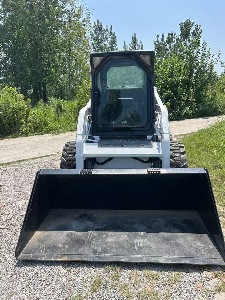 BOBCAT S160 - Mini chargeuse: photos 5 BOBCAT S160 - Mini chargeuse: photos 5