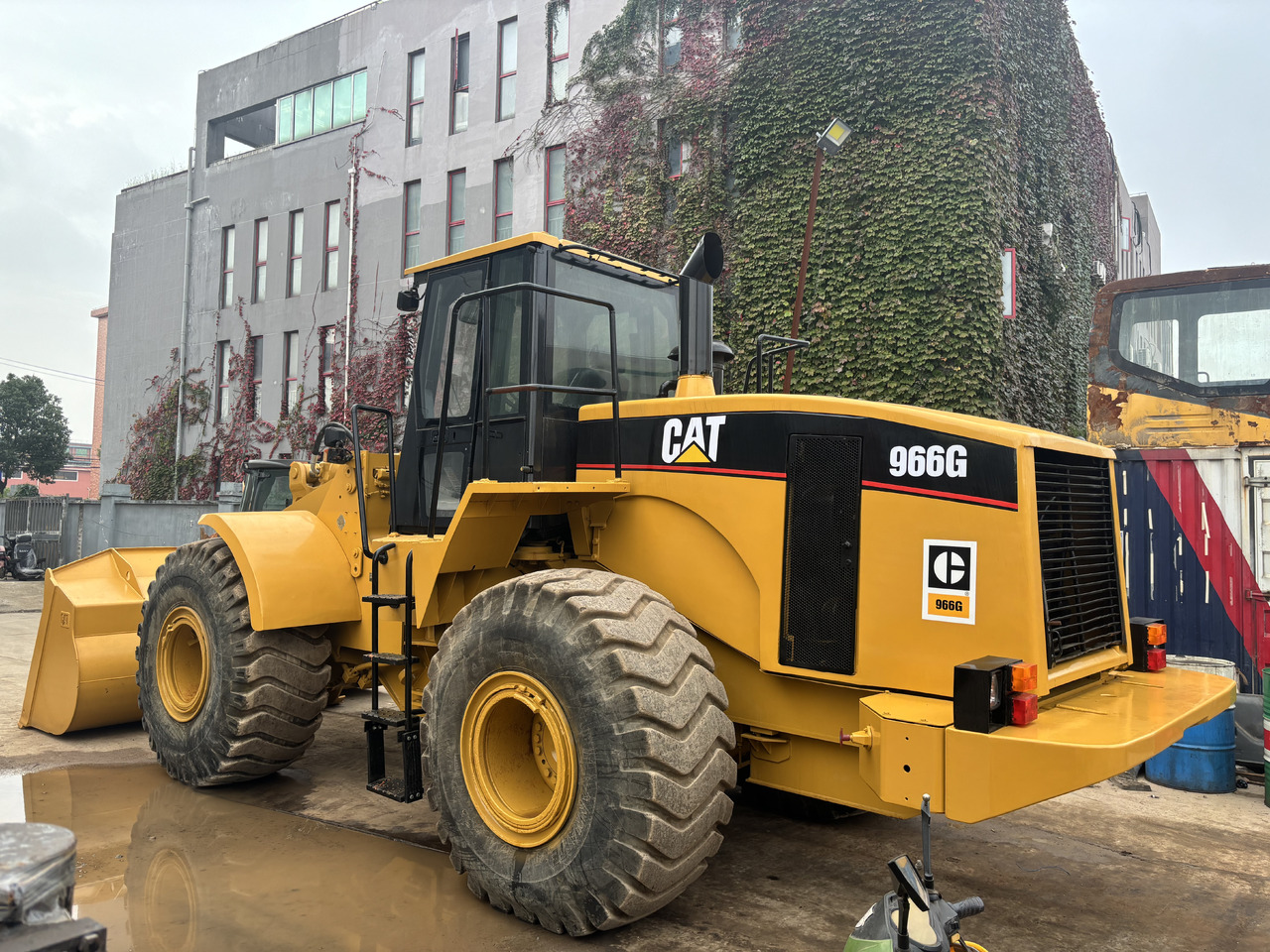 CATERPILLAR 966G - Chargeuse sur pneus: photos 2 CATERPILLAR 966G - Chargeuse sur pneus: photos 2