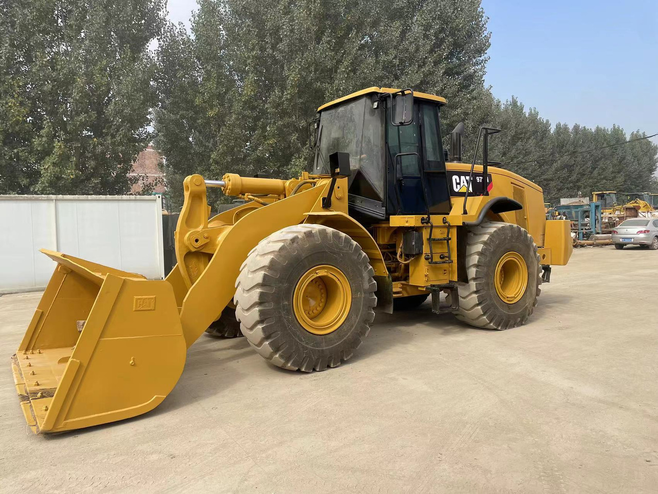 CATERPILLAR 972H - Chargeuse sur pneus: photos 1 CATERPILLAR 972H - Chargeuse sur pneus: photos 1