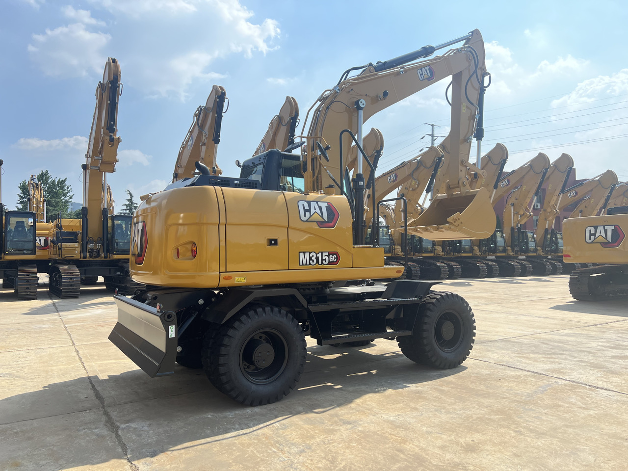 CATERPILLAR M315GC - Pelle sur chenille: photos 3 CATERPILLAR M315GC - Pelle sur chenille: photos 3