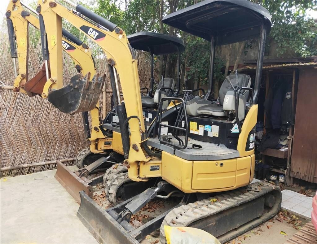Caterpillar 302C - Mini pelle: photos 4 Caterpillar 302C - Mini pelle: photos 4