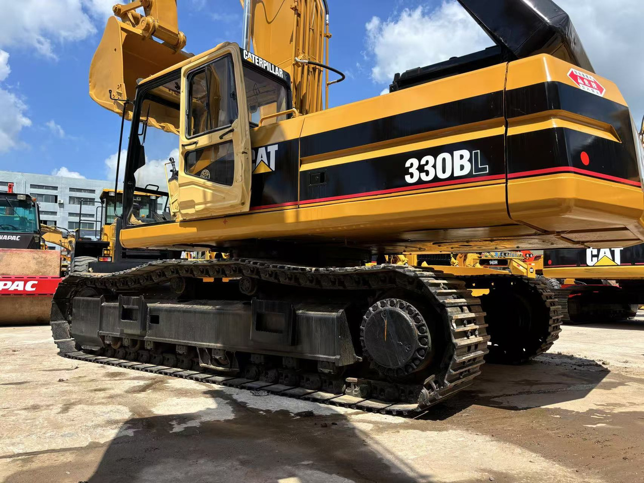 Caterpillar 330BL - Pelle sur chenille: photos 1 Caterpillar 330BL - Pelle sur chenille: photos 1