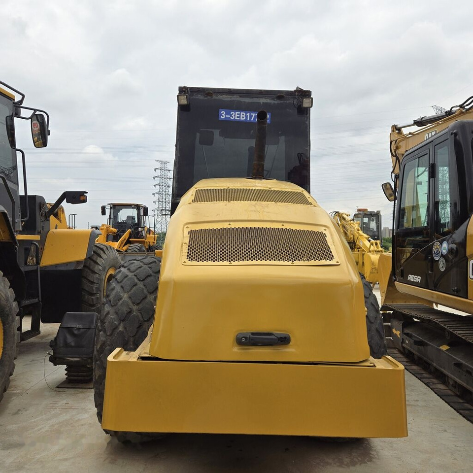 Caterpillar CS76 - Compacteur à pieds de mouton/ Monocylindre: photos 5 Caterpillar CS76 - Compacteur à pieds de mouton/ Monocylindre: photos 5