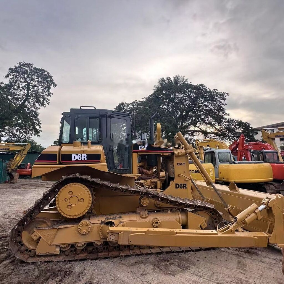 Caterpillar D 6 R - Bulldozer: photos 2 Caterpillar D 6 R - Bulldozer: photos 2